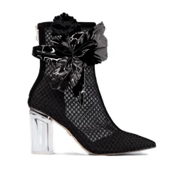 Cecelia New York Bloom Best