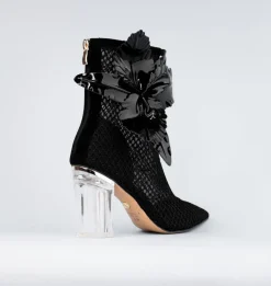 Cecelia New York Bloom Best
