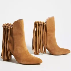 Cecelia New York Brackett Hot