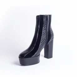 Cecelia New York Carcie Hot