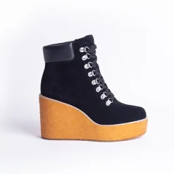 Cecelia New York Hidden Online