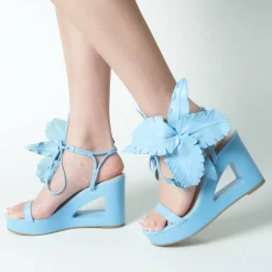 Cecelia New York Lilly Hot