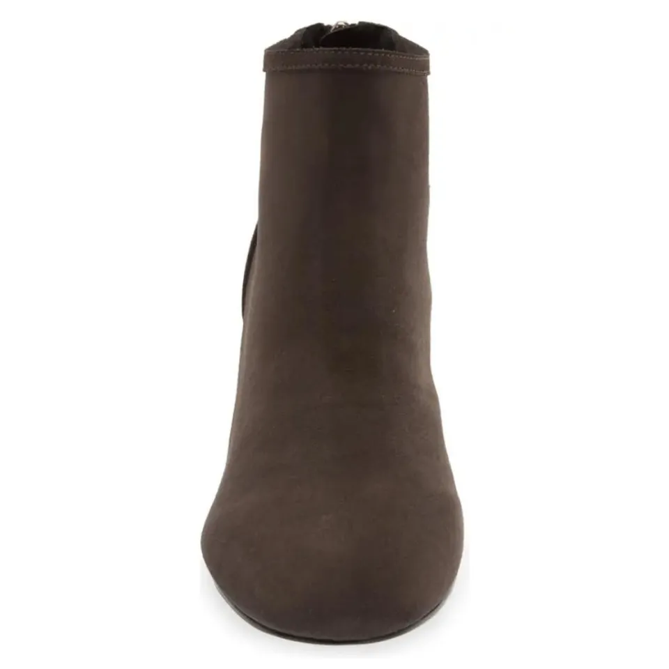 Cecelia New York Nolton New