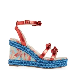 Cecelia New York Whinney